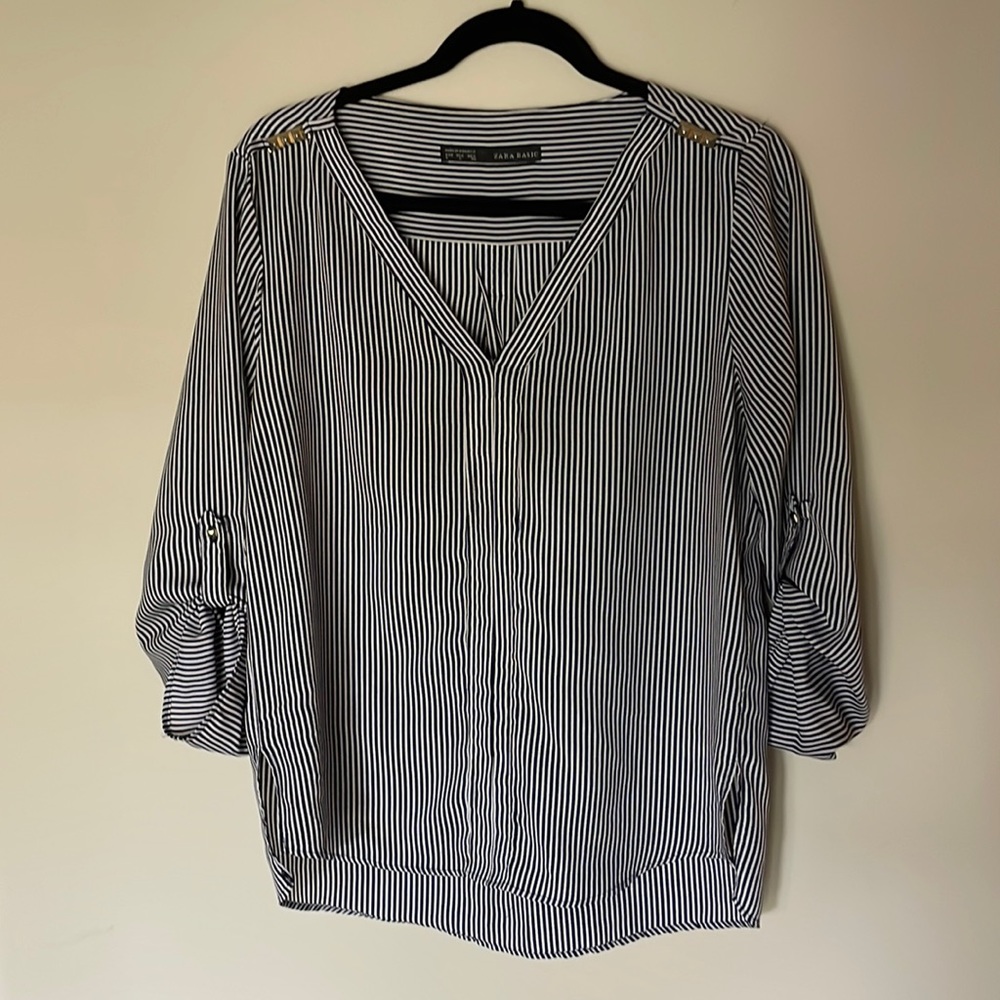 Zara Basic pinstriped V neck blouse with cute silver hardware details!